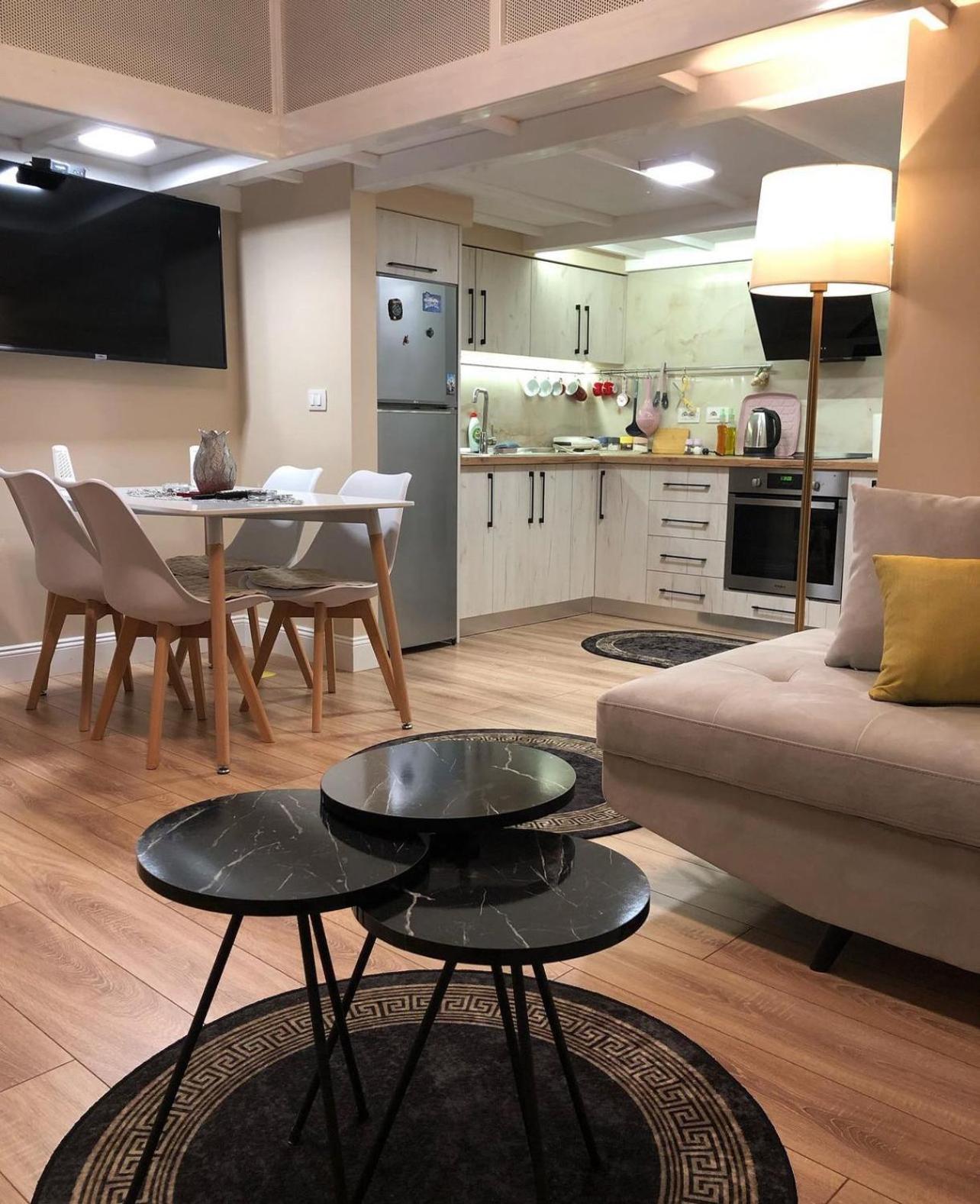 Lovely Apartment In Pogradec City With A Lake View Exteriör bild
